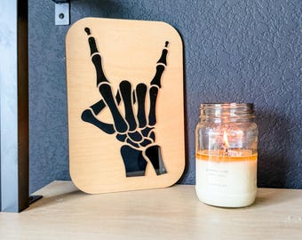 Letrero de madera con forma de mano de esqueleto cortado con láser para decoración de Halloween