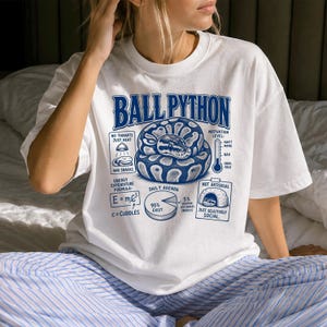 Funny Ball Python Shirt - Retro reptile Gift - Sarcastic Ball Python Clothing
