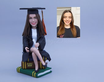 Custom Graduate Bobblehead, Personalized Graduation gift For her, Graduate Bobble Head Gift for PHD Graduation, Graduation Party Cake Topper