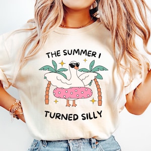 Silly Summer Goose Shirt, Funny Beach Goose Comfort Colors T-Shirt, Retro Aesthetic Graphic Tee, Summer Vacation Tshirt, Just a Silly