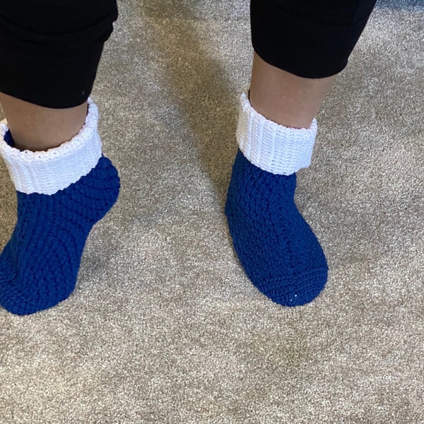 Blue and White Crocheted Foot Warmers, Crocheted Foot Warmers, Made with 100% Cotton and hand crochet by Mallory! Sold as a pair