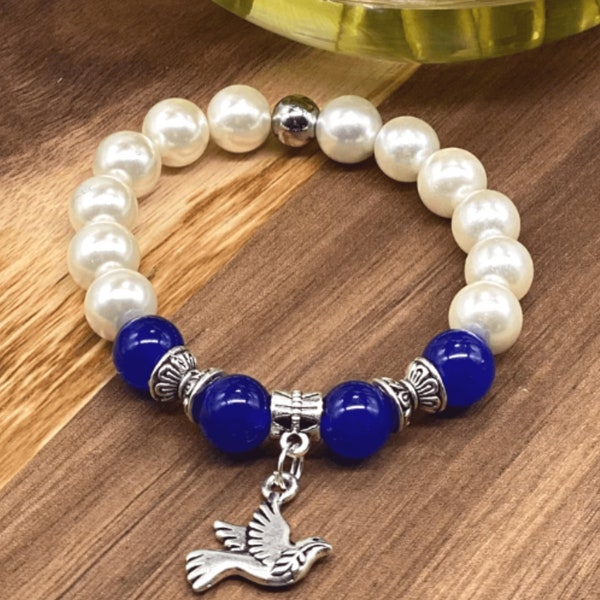 Royal Blue Jade and White Pearl Bracelet Charm Stretch Bracelet, Made with Genuine Dyed Royal Blue Jade and White Glass Pearl Beads