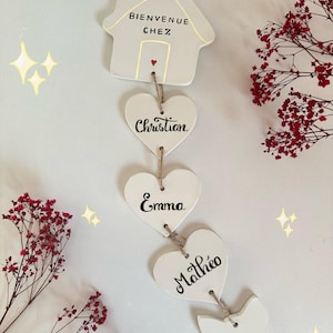 Décoration à suspendre avec les prénoms de la famille - Suspension murale famille - cadeau pour la famille - cadeau personnalisée