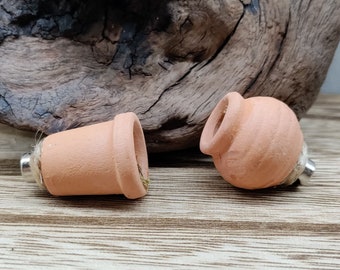 Terracotta Pot Jumping Spider Hide