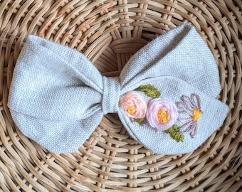 Embroidered hair bow on Alligator clip/Snap clip/Ponytail elastic, Linen embroidered hair bow, Hair bow for girls, Handmade Gift for girls