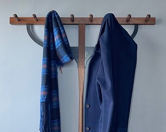 Handwoven plaid scarf: Darkest night