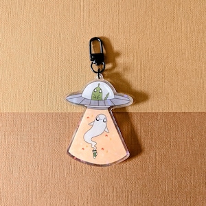 Beam Me Up UFO Alien Ghostie Keychain