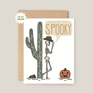 Karte halten, Gruselige Karte, Halloween Karte, Skelett Karte, Gruselige Saison, Western Halloween Karte, Wüsten Halloween Karte, Cowboy Karte