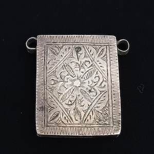 Rare antique silver berber pendant from morocco. Ancient berber jewelry