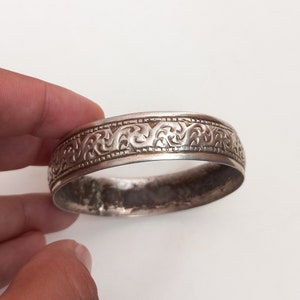 Antikes silber Berber Armband aus Marokko. Schmuck der Berber