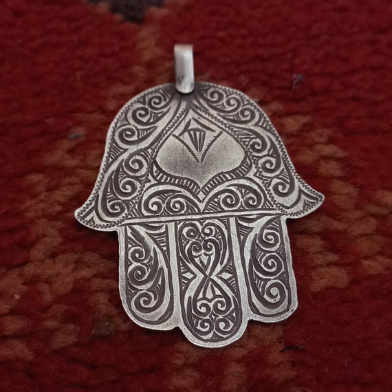 antique silver berber pendant KHAMSA from MOROCCO… - image 2