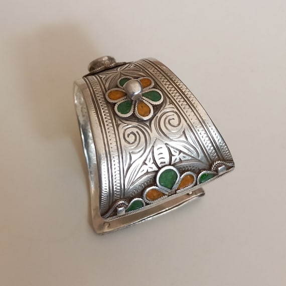 Very old. Antique berber silver bracelet with ena… - image 2
