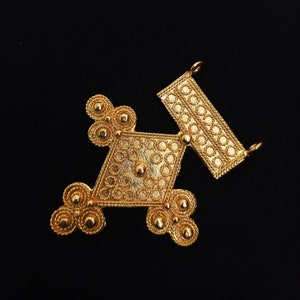 Beautiful silver cross (boghdad) from southern morocco. Beautiful silver jewelry