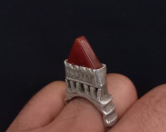 Tuareg ring. Beautiful silver ring