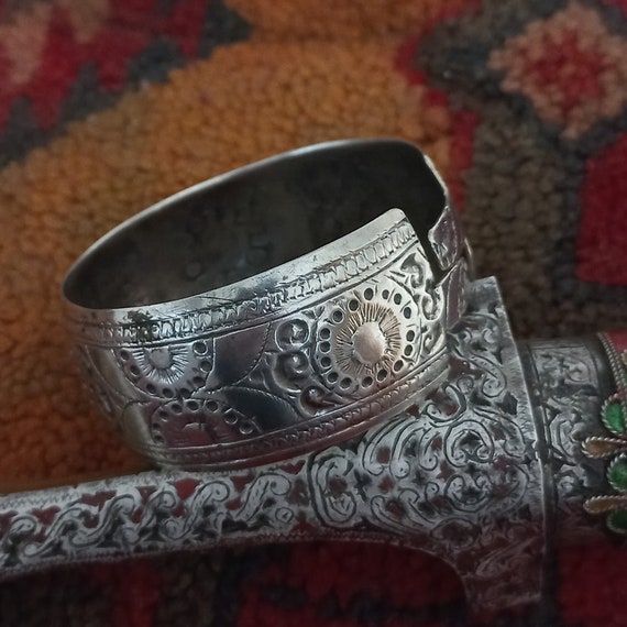 Bracelet Ancien Ethnique Berbère En Argent - Pièce D'occasion En Bon état Avec Quelques Traces D'usure