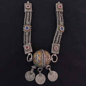 Very old silver berber chain of fibula with enamel from southern morocco. Ancient berber jewelry