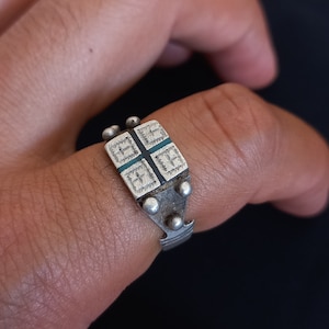 Saharien old silver ring from southern MOROCCO. Antique silver jewelry