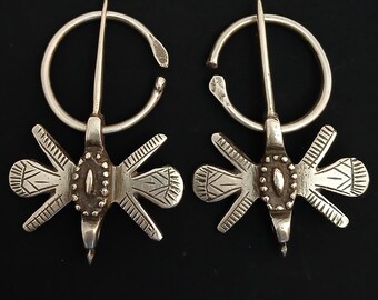 Antique silver berber fibula from morocco. Ancient berber jewelry