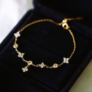 Gold on sale plate ornaments