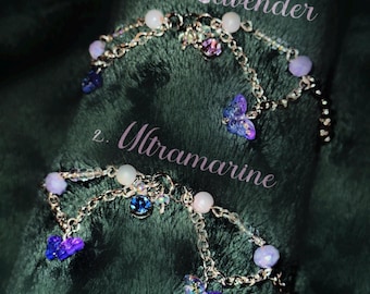 Pulseira de berloque de prata com borboleta e pedras preciosas, azul-púrpura, - Princess Core Jewlery, Pulseira estética Cottagecore, Arte feita à mão