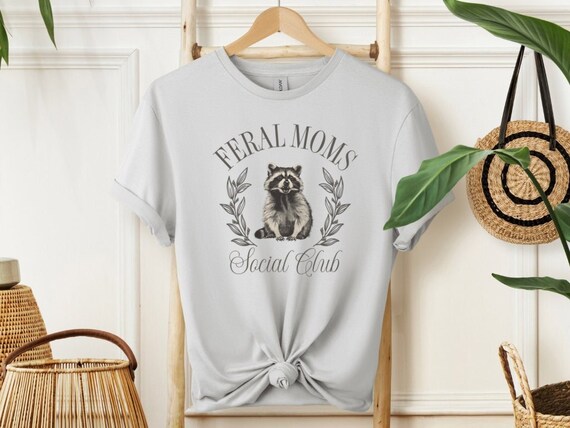 Funny Raccoon Mom Mama Mommy Lady Girl Mother's Day Shirt Funny Raccoon Mom Mama Mommy Lady Girl Mother's Day Shirt
