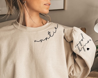 Custom Auntie Sweatshirt with Niece and Nephew Names, Personalized Auntie Shirt, Custom Aunt Shirt, Trendy Auntie Gifts, Aunt Gifts, KE5777