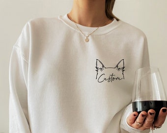 Custom Cat Name Sweatshirt, Custom Cat Mom Shirt, Personalized Cat Owner Shirt, Women's Cat Lover Gifts, Custom Cat Mama Hoodie, E5775