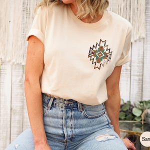 Aztec Shirt, Women's Country Shirt, Aesthetic Cowgirl Sweatshirt, Rodeo Hoodie, Cowboy Shirt, Valentines Gifts For Her, Ethnic Shirts immagine 8