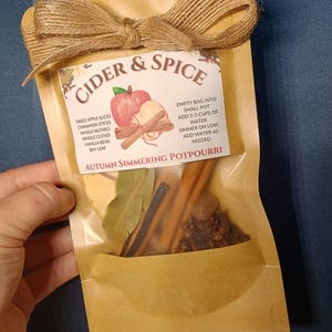 Cider & Spice Simmer Potpourri | Natural Simmer Pot | Fall Fragrance | Autumn Potpourri | Dried Apple, Cinnamon, Nutmeg, Cloves, and Vanilla
