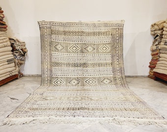 7.7x11.5feet Vintage boho rug , Moroccan kilim rug , large size kilim , living room rug ,  Oriental rug , Vintage area rug, flat-woven kilim