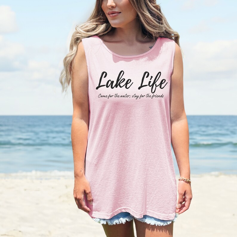 Lake Life Tank Top For Women - Sleeveless Graphic Vacation Tee, Casual Summer Shirt, Gray, Medium