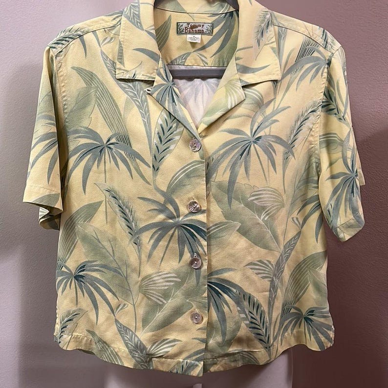 Camisa corta de seda vintage Tommy Bahama con botones, talla S imagen 2