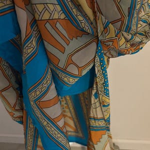 Ärmelloses Boho Midikleid aus Seide in Türkis und Rost Größe Anthropologie 14 Bild 15