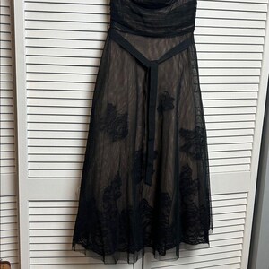 Vintage BCBG Maxazria Strapless Midi Black Lace Overlay cocktail Y2K dress 6 image 4
