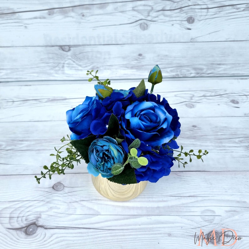 Table decoration, vase with flowers, centerpiece, centerpiece with artificial flowers, home decoration, blue artificial flowers, silk flower image 4