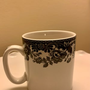 Spode Delamere Floral Mug Black (Price per mug)