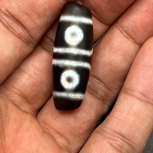 Old Himalayan Tibetan Agate Dzi 3 Eyes Bead