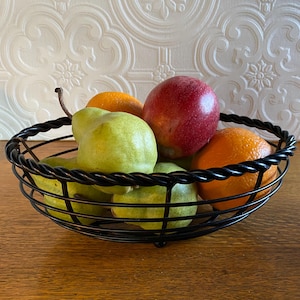 Vintage Style Heavy Black Metal Wrought Iron Rope Fruit Display Basket