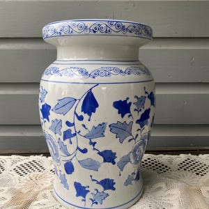 Vintage Chinoiserie Blue and White Plant Stand Garden Stool