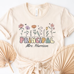 Cadeau floral personnalisé de t-shirt principal, journée d’appréciation de l’enseignant, cadeau personnalisé pour le directeur, meilleure chemise d’enseignant, rentrée scolaire