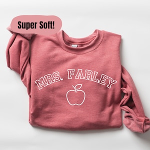 Personalizowany sweter nauczycielski Apple, prezent dla nauczyciela, spersonalizowany okrągły dekolt dla nauczyciela, prezent dla zespołu, pasujące koszulki, prezent dla nauczyciela