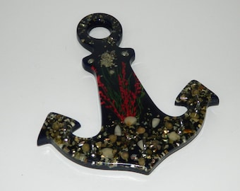 Llavero con forma de ancla, concha marina y hierba seca, de resina azul marino, 20 cm de alto.