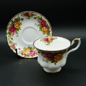 Royal Albert Old Country Rose Teacup and Saucer Set