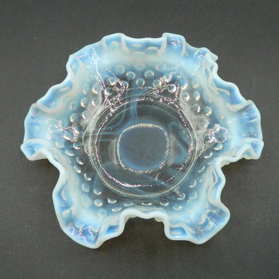 フェントン オパールセント ホブネイル フリル ボンボンディッシュ