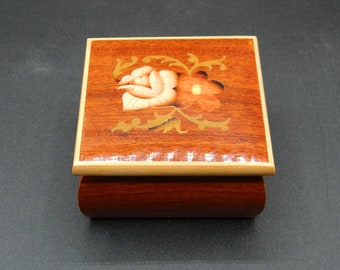 Inlaid Wood Floral Design Trinket Ring Box