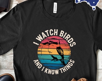Camiseta de hombre con estampado de pájaros, camiseta de kookaburra, camiseta "Observo pájaros y sé cosas", regalo para observadores de aves.