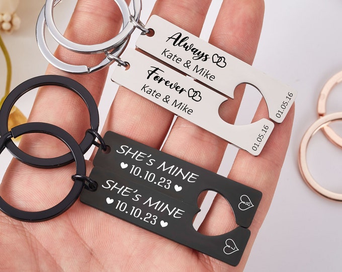2Pcs Custom Heart Keychain Personalized Date For Boyfriend Girlfriend,Gift For Husband Wife,Matching Keychains,Boyfriend Couple Keychain