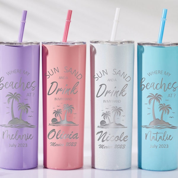 Personalisierter Becher mit Staw, Reisebecher, individuell gravierter Strandbecher, Urlaubsbecher, Geschenk für Mädchen, Familienausflug für sie #01