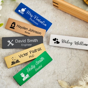 Insignia de nombre con pin de metal portátil/etiquetas de nombre magnéticas para negocios o trabajo Etiquetas de nombre personalizadas para el trabajo, etiqueta de nombre grabada, insignia de nombre personalizada