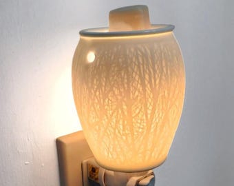 Wall Plug-in Wax Melt Burner Home Decor Gift For Her White Ceramic Wax Melt Burner Night Light Flameless Wax Melt Burner